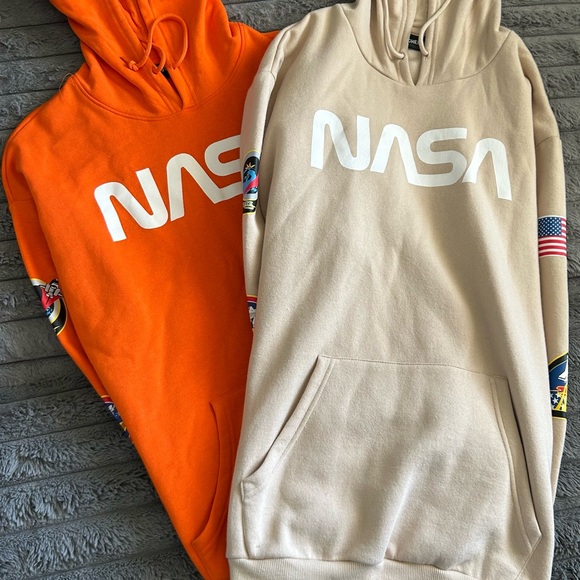 Men's Sweater Sweatshirt Hoodie Set Lot Orange and Tan NASA Logo - Picture 1 of 6
